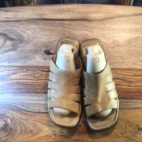 Slide on in the office - Picture 2 of 2